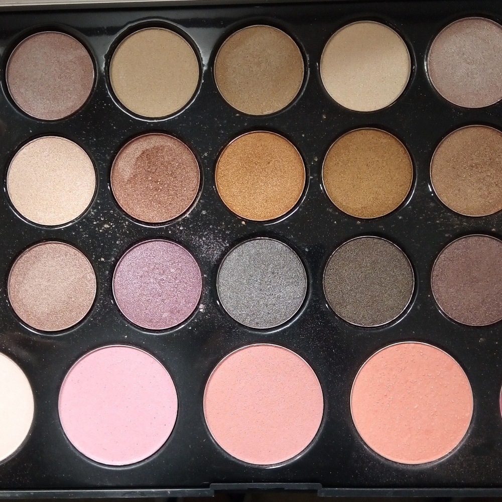 Style Essential Pro Artist Palette